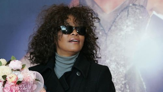 Whitney Comments On Terrible Show; "Drunk & Disorderly" Kiefer Kicked Out Of Club